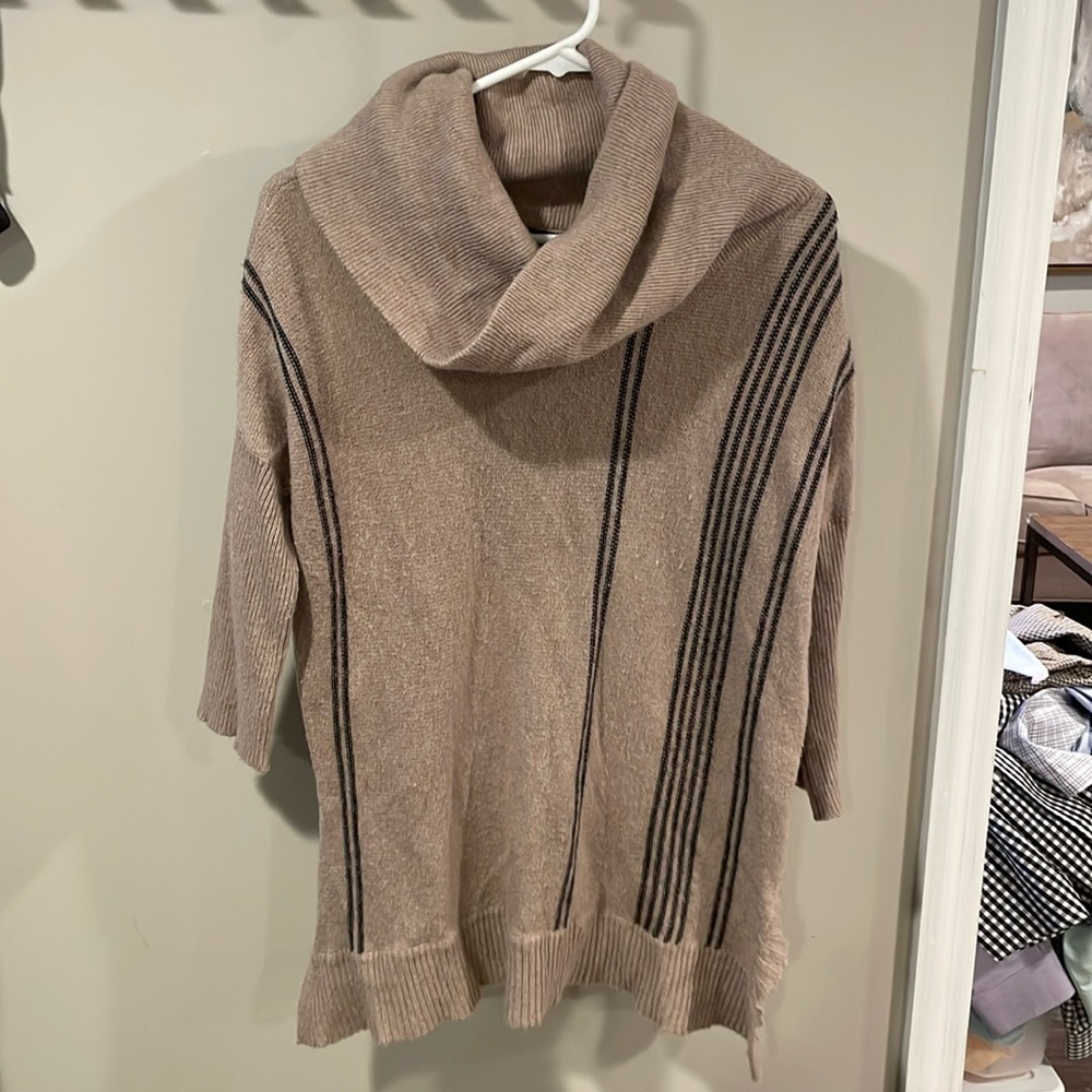 LoveStitch half-sleeve sweater - size S